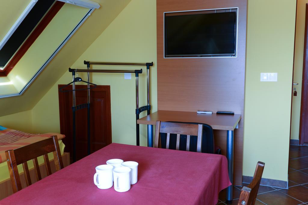 Aparthotel Nexus Vendeghaz Szegedin Zimmer foto