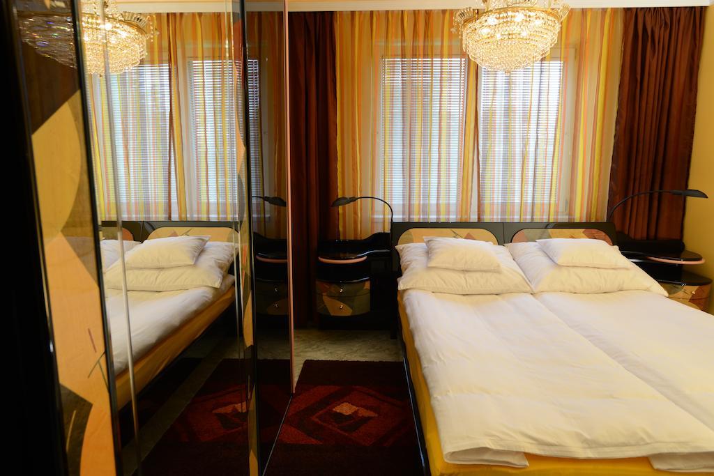 Aparthotel Nexus Vendeghaz Szegedin Zimmer foto