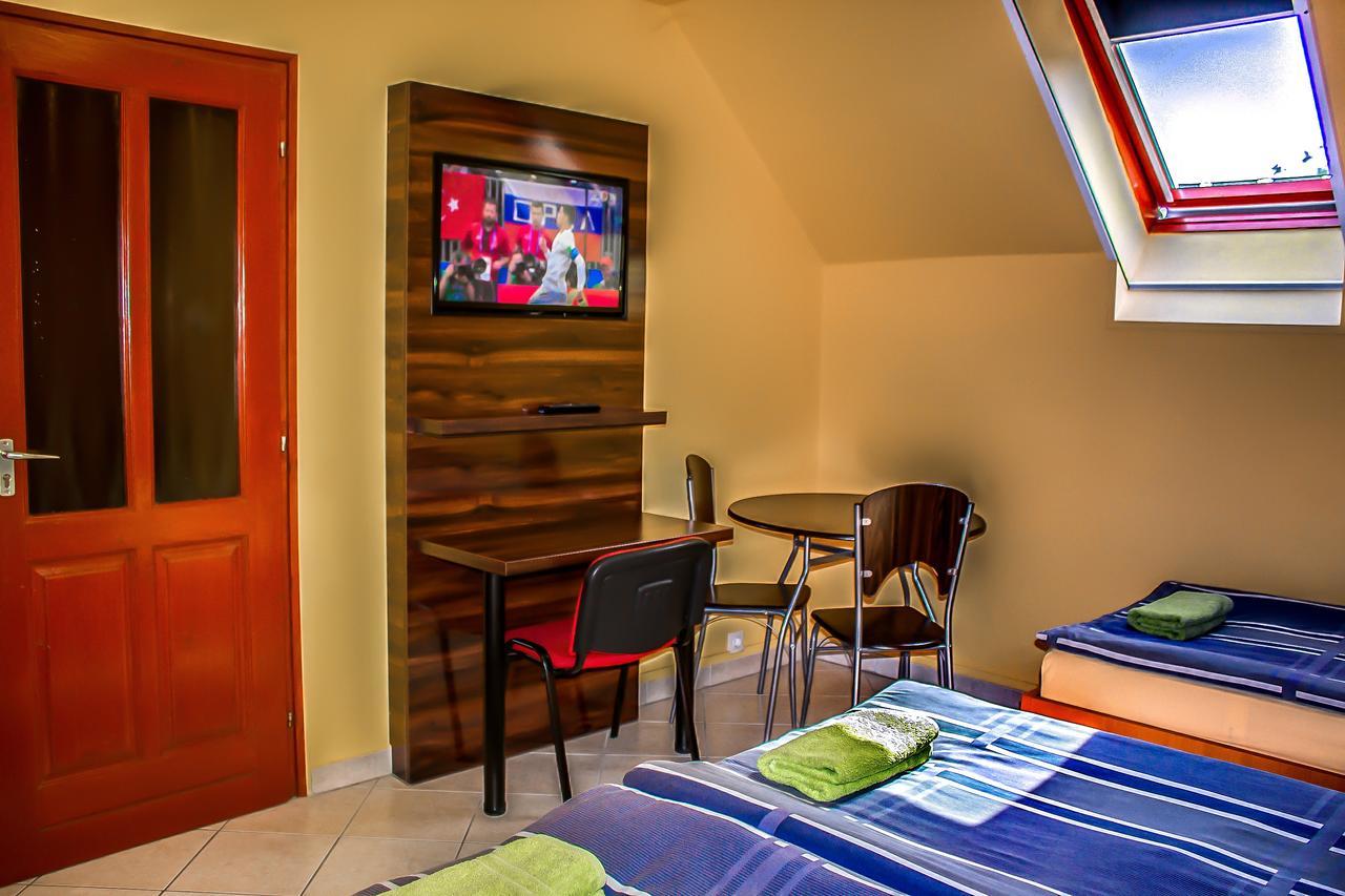 Aparthotel Nexus Vendeghaz Szegedin Exterior foto